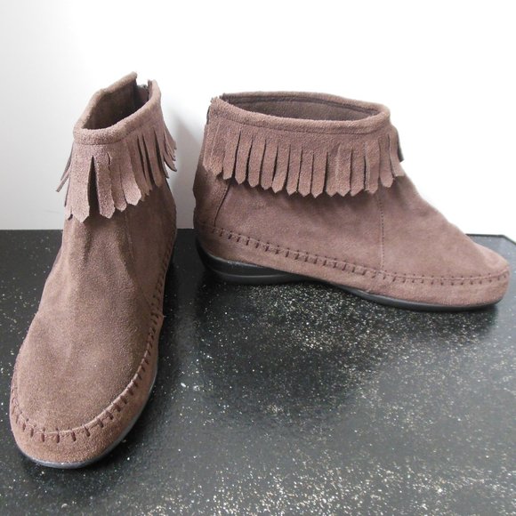 comfort ease moccasins